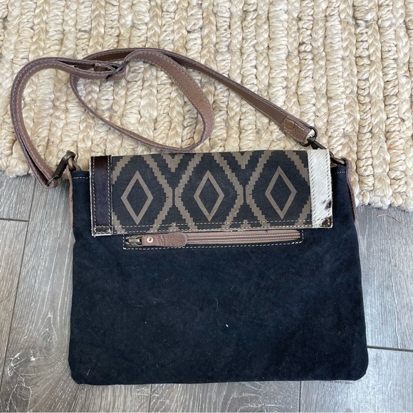 Mayra crossbody purse bag cow calf hair trim Aztec print leather accents - Picture 2 of 10